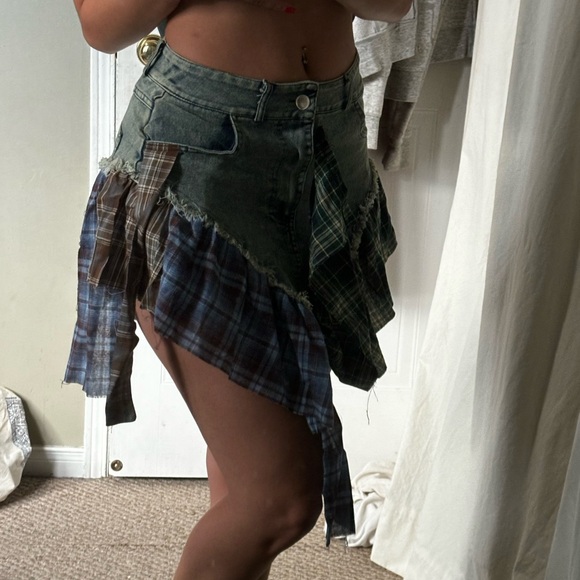 PLAID PATCHWORK DENIM SKIRT - Picture 2 of 4